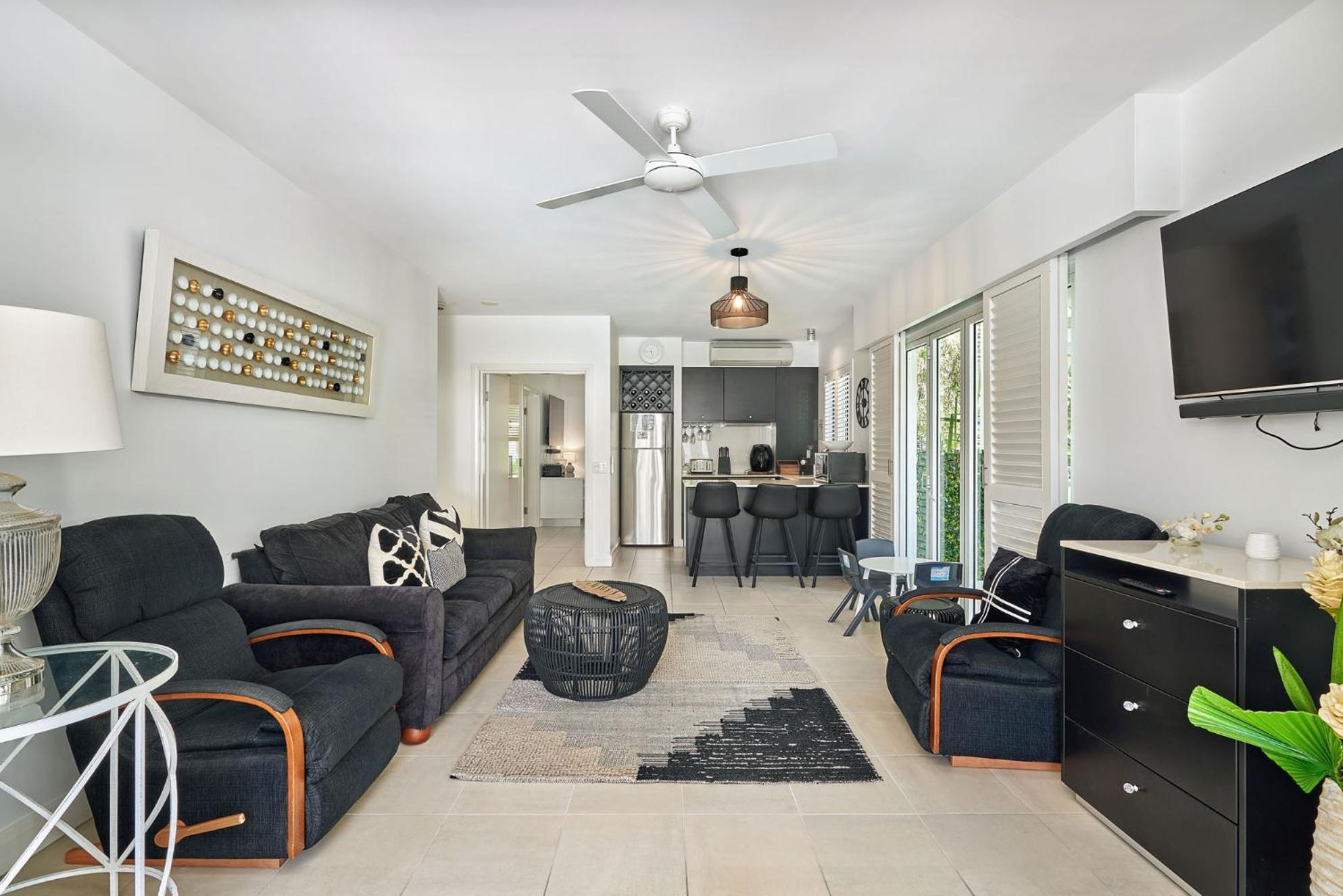 Club Private Apartment Palm Cove