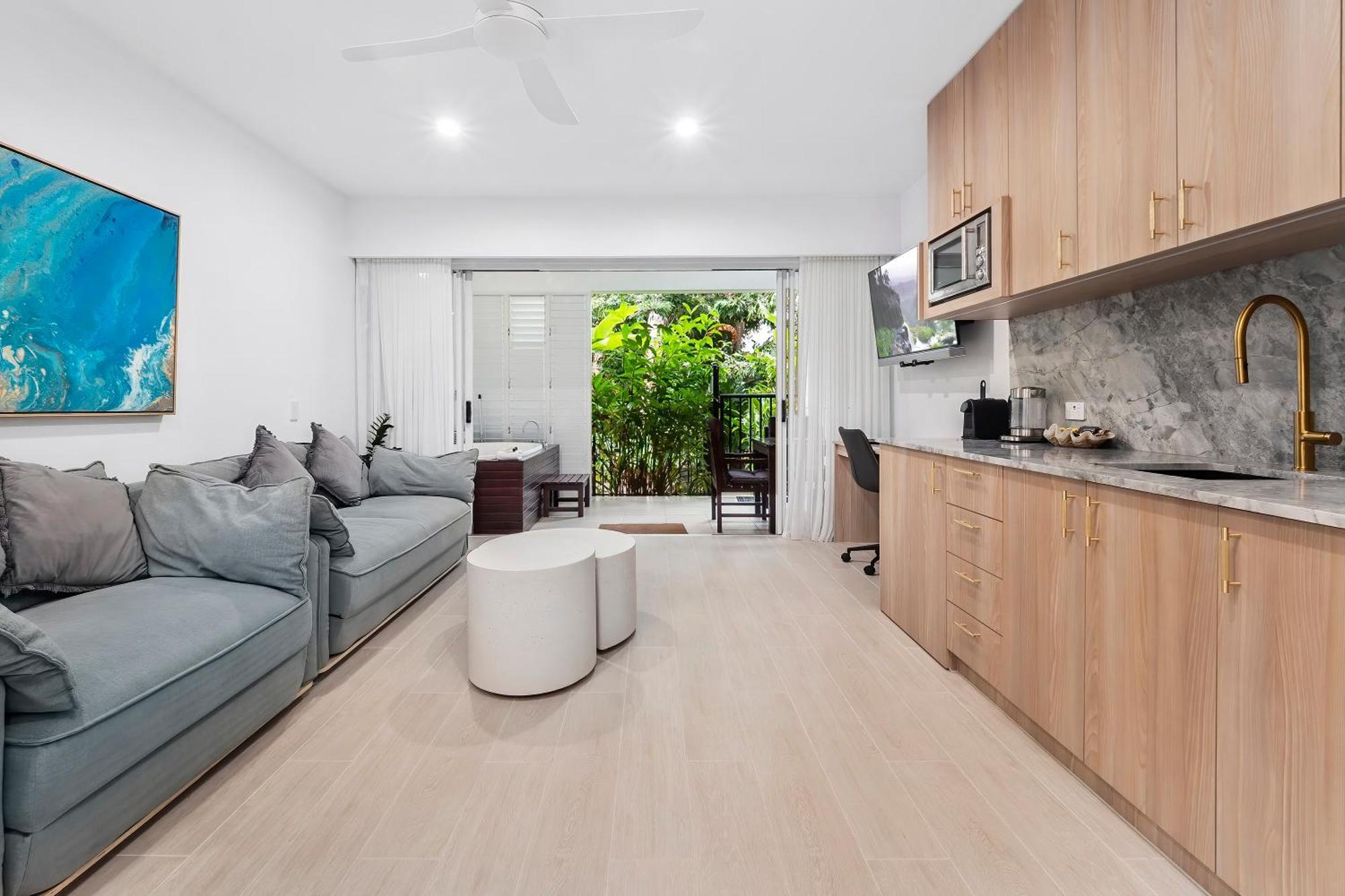 Club Private Palm Cove